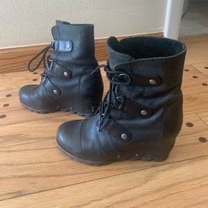 Sorel Joan of arctic